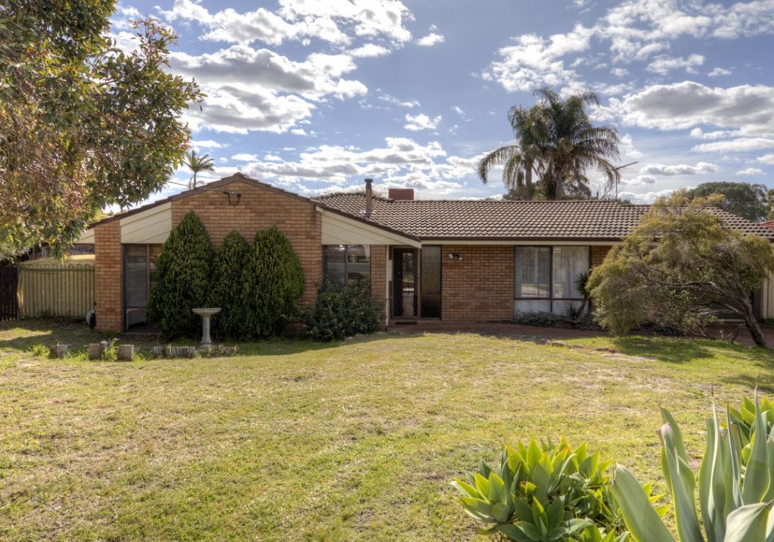 1 bedrooms House in 14 Marshall Road HIGH WYCOMBE WA, 6057