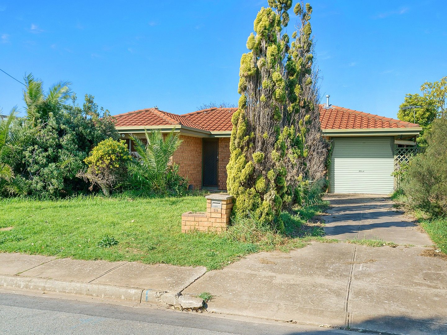 3 bedrooms House in 28 Lyndhurst Road SEAFORD SA, 5169