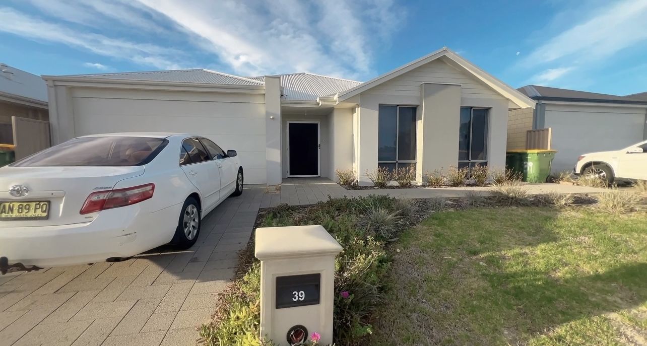 4 bedrooms House in 39 Cheshire Drive BALDIVIS WA, 6171