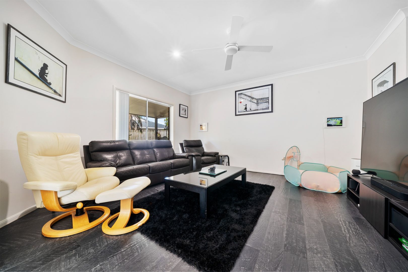 10 Troon Court, Cornubia QLD 4130, Image 2