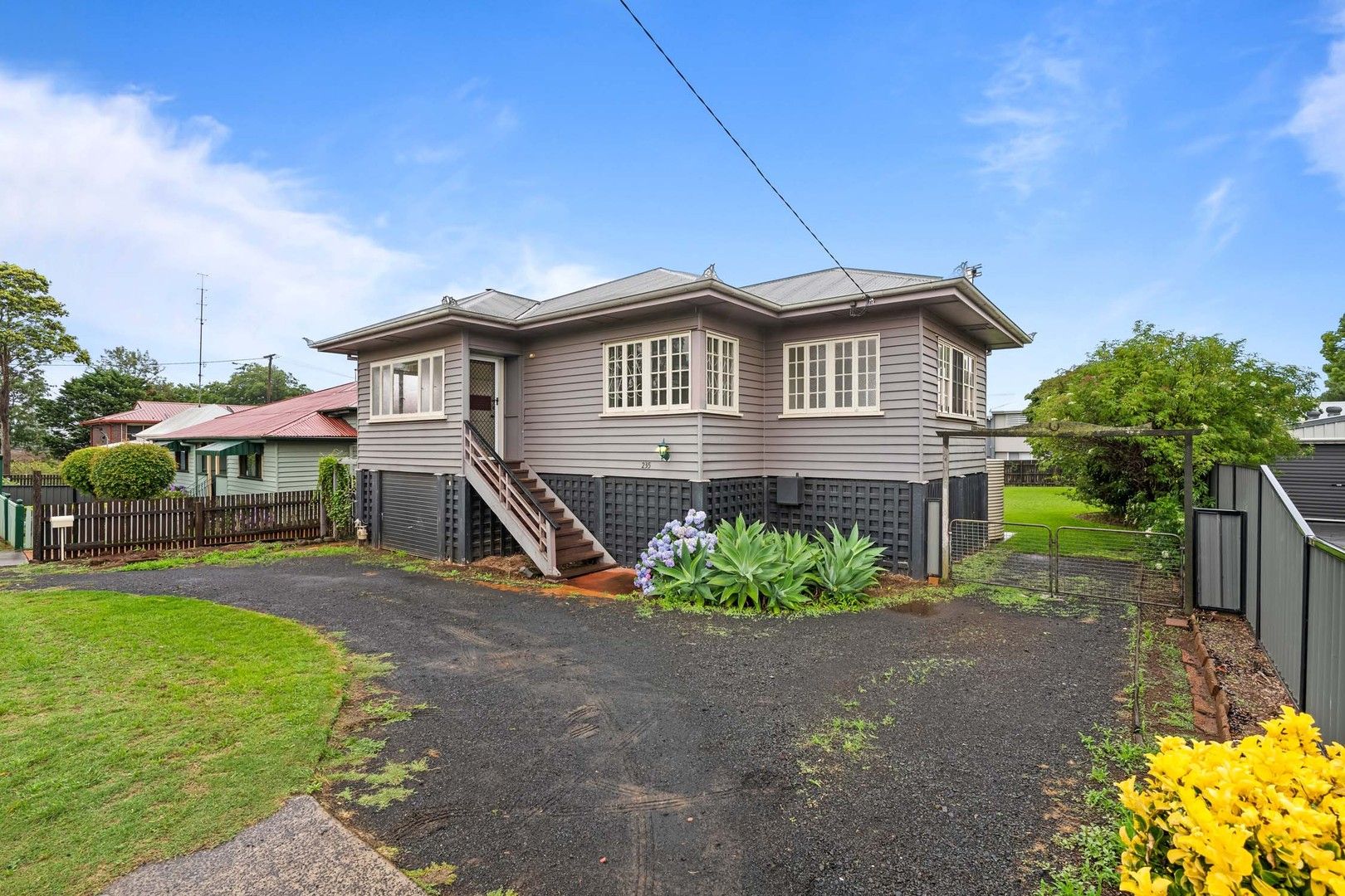 3 bedrooms House in 235 Long Street SOUTH TOOWOOMBA QLD, 4350