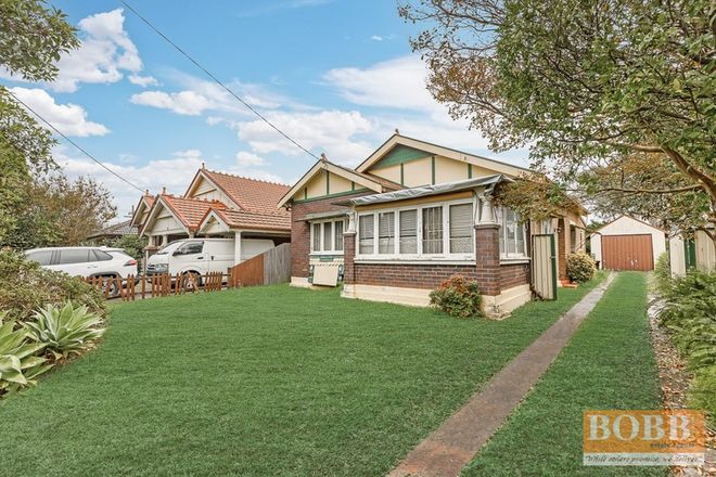 Picture of 13 HILLVIEW ST, ROSELANDS NSW 2196