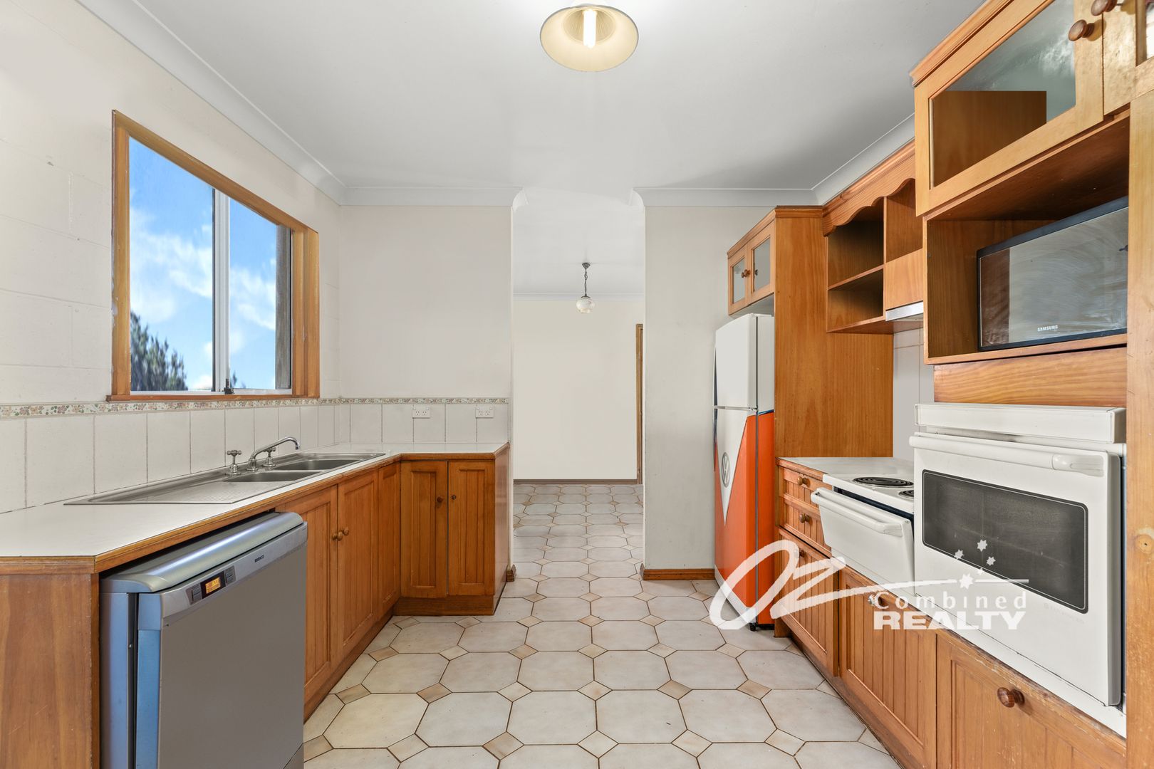 84 Tallyan Point Road, Basin View NSW 2540, Image 1