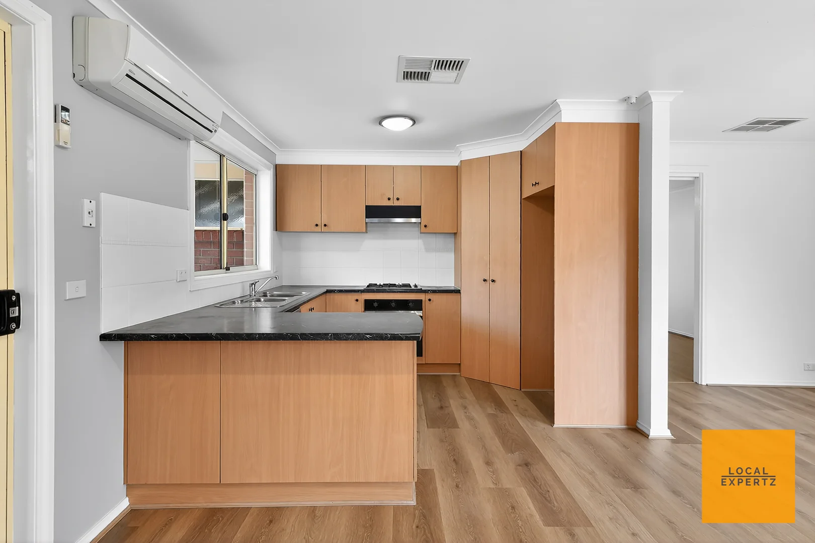 Additional image 4 of 2 Robinia Grove, Werribee VIC 3030