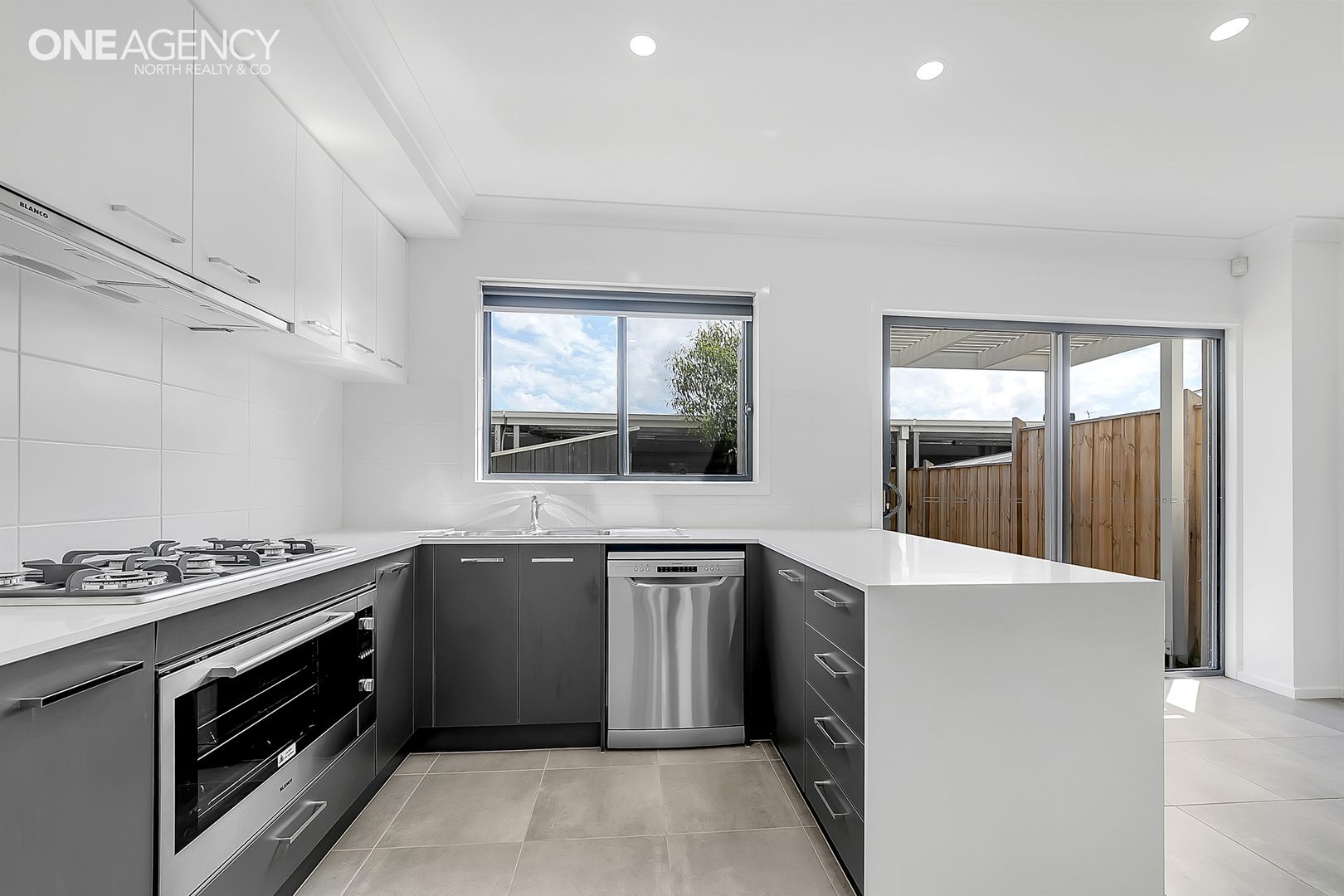 14 Wiseman Walk, Wollert VIC 3750, Image 2