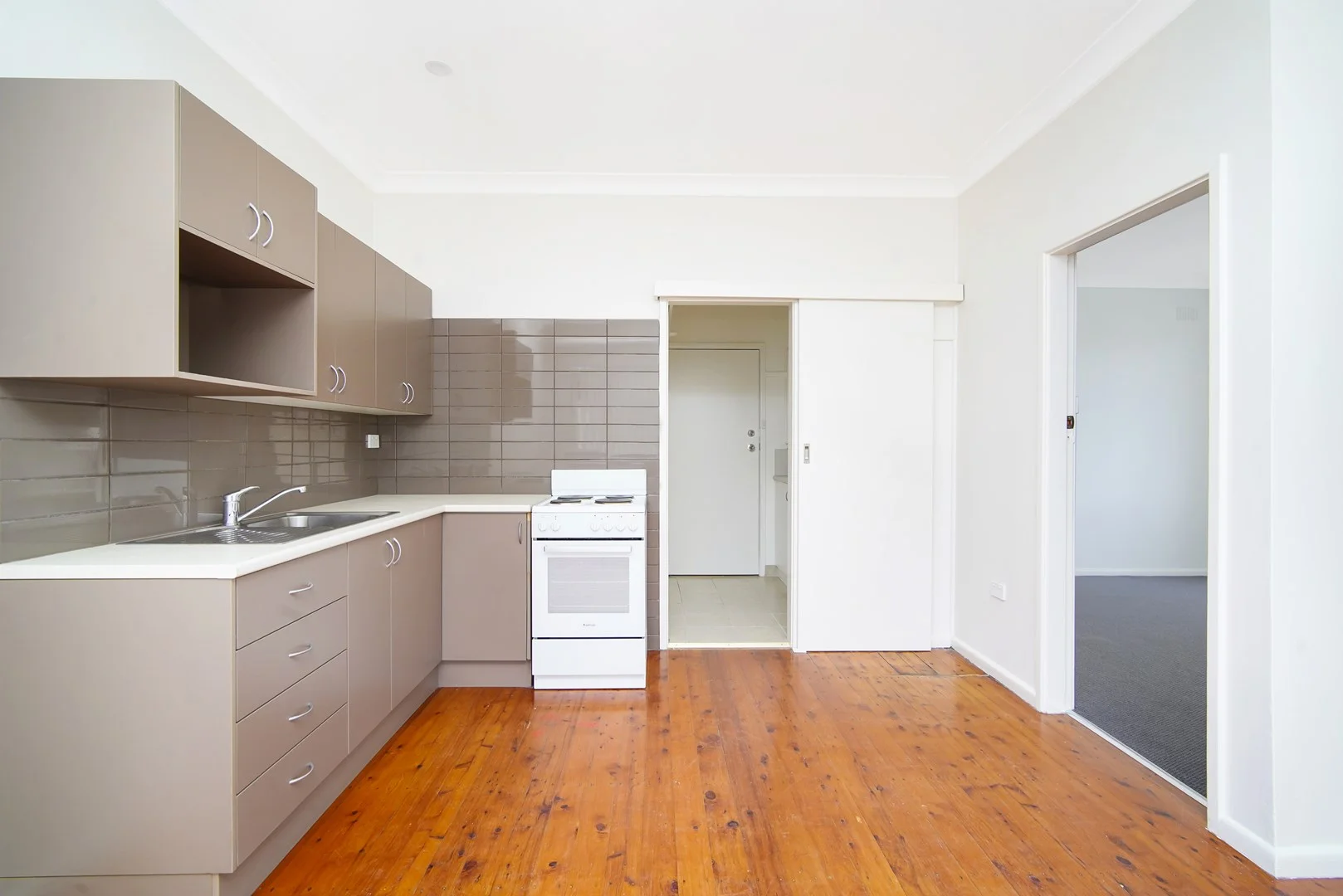 Additional image 3 of 1/162 Pur Pur Avenue, Lake Illawarra NSW 2528