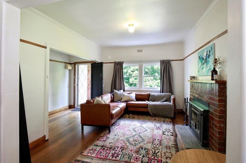 9 Pyke Street, Woodend VIC 3442 House For Rent 600 Domain