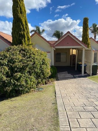2 bedrooms Apartment / Unit / Flat in 2/21 Tyrone Street MCCRACKEN SA, 5211