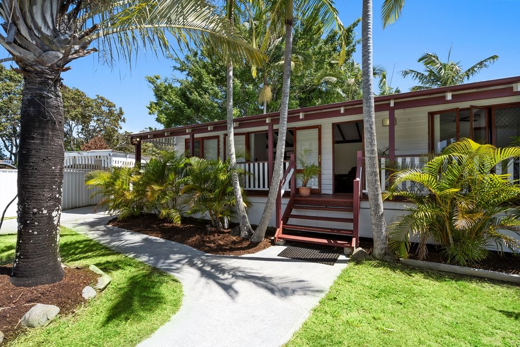 39 Warana Avenue, Southport QLD 4215, Image 0