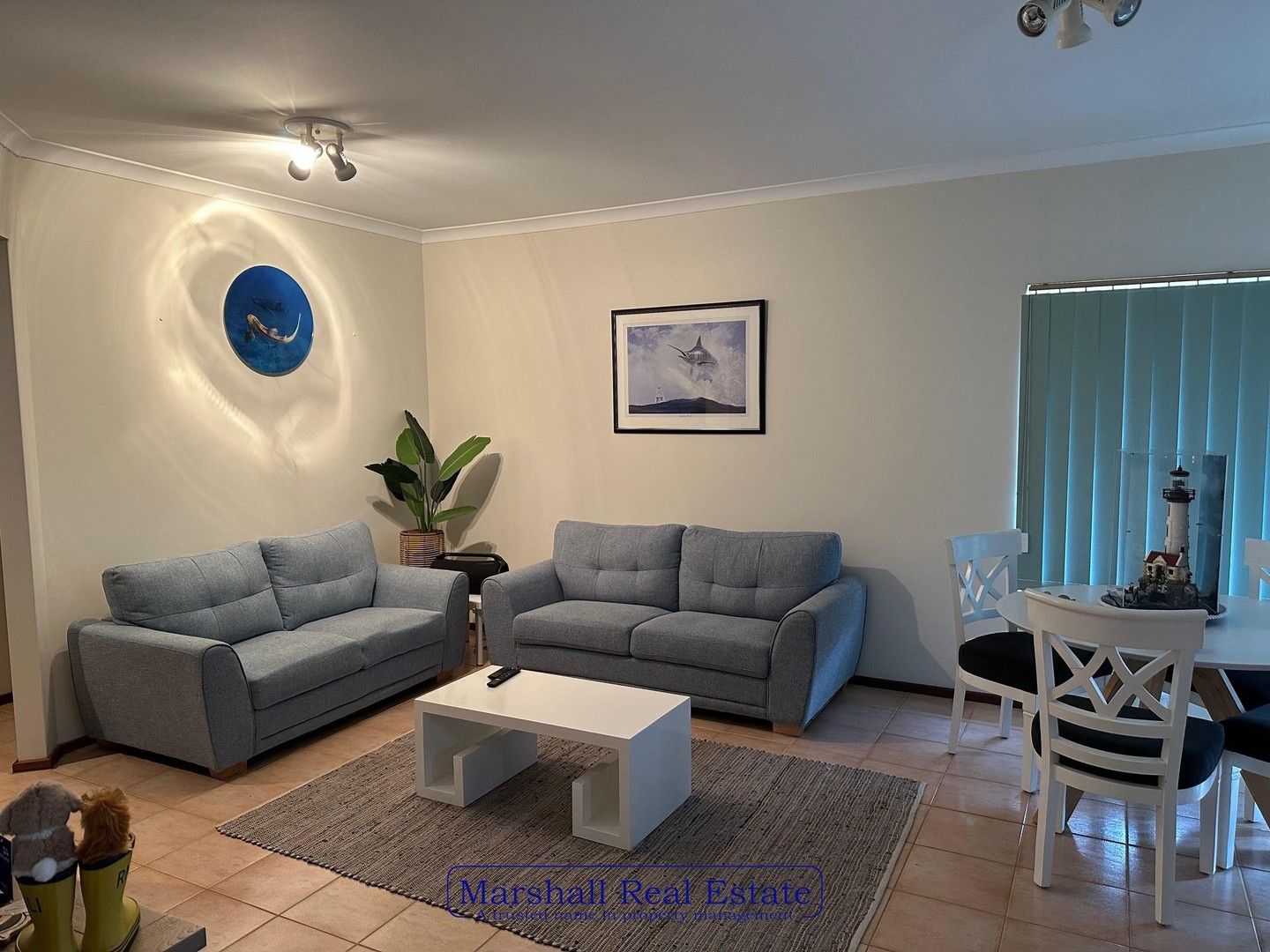 4 bedrooms House in 4 Larwood Elbow SEABIRD WA, 6042