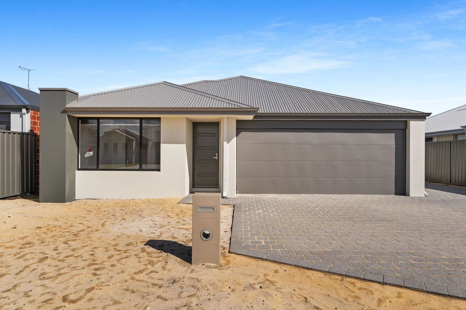 5A Koolama Way, Dudley Park WA 6210
