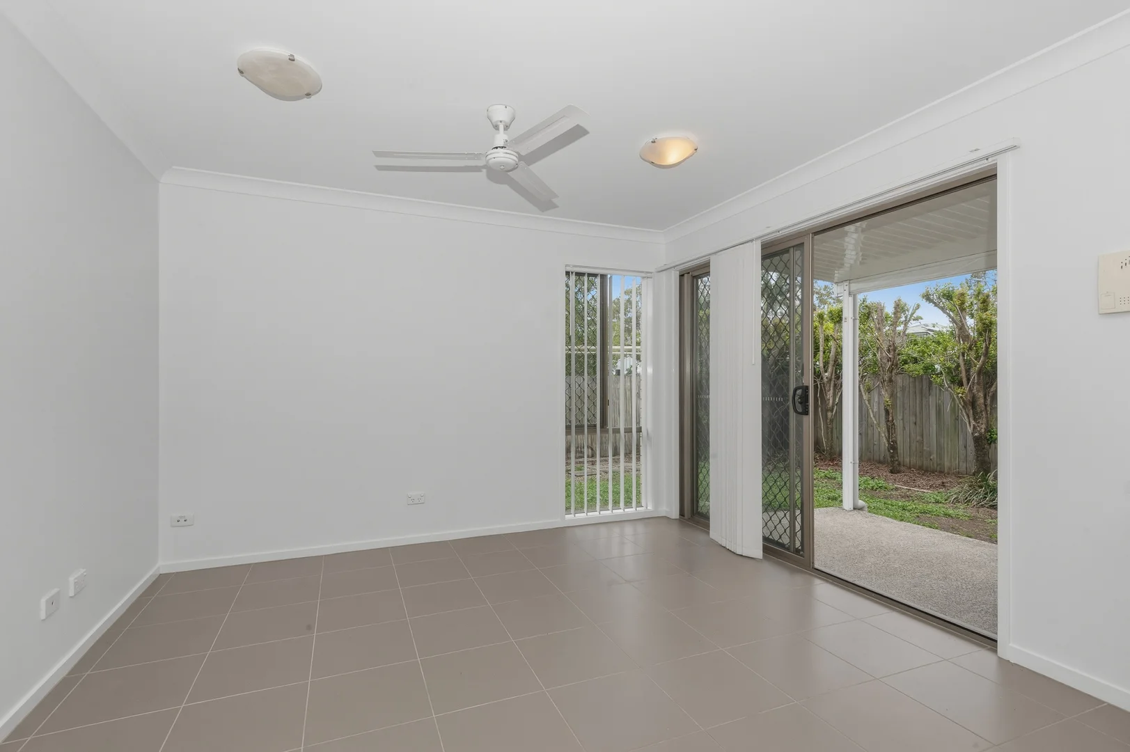Additional image 4 of 1/140-142 Eagleby Road, Eagleby QLD 4207