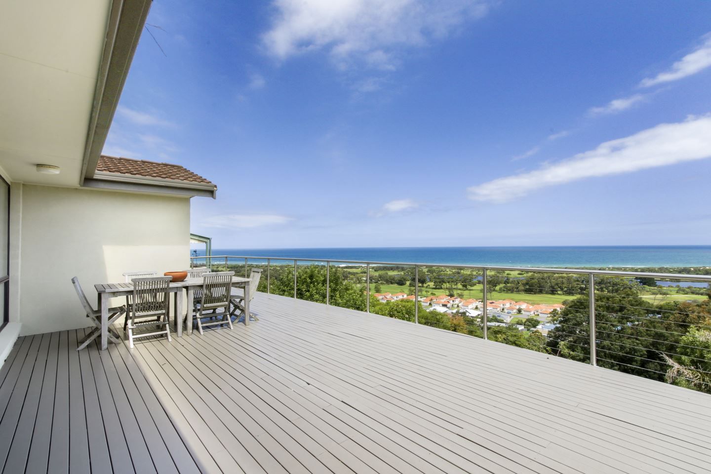 16 Ocean View Parade, Lakes Entrance VIC 3909, Image 2