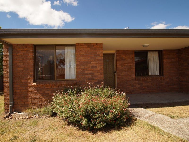 2/16 Crest Road, Armidale NSW 2350, Image 2