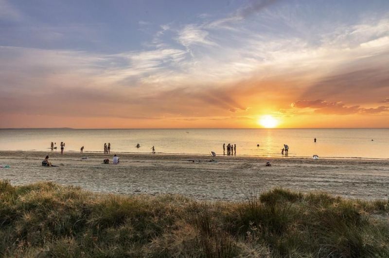 Aspendale VIC 3195 3 beds townhouse for Sale, 1,250,000 2015078144