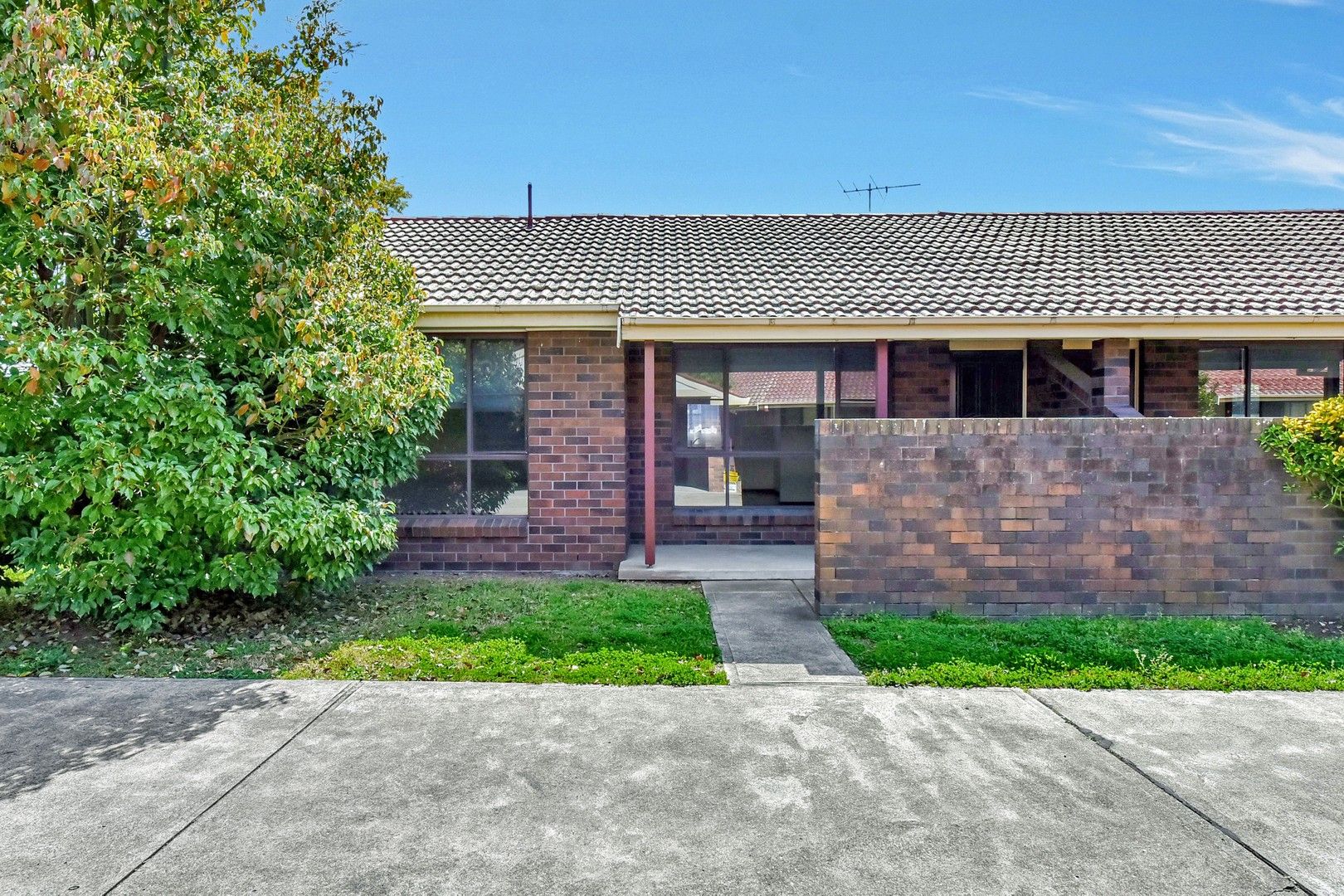 4/4 Love Street, Cessnock NSW 2325, Image 0