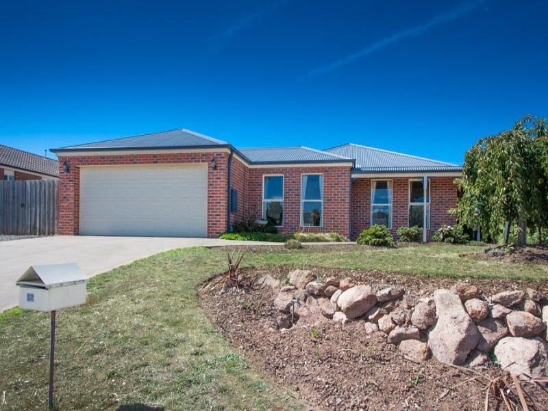 52 Robb Drive, Romsey VIC 3434, Image 0