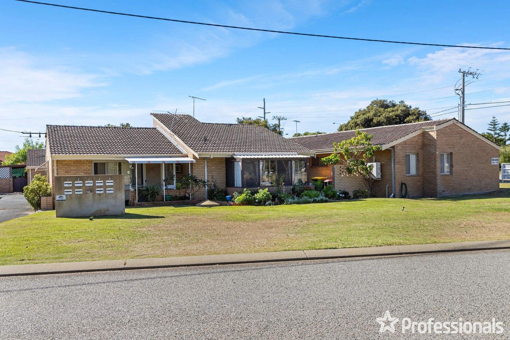 2 bedrooms Apartment / Unit / Flat in 8/3 Read Street ROCKINGHAM WA, 6168