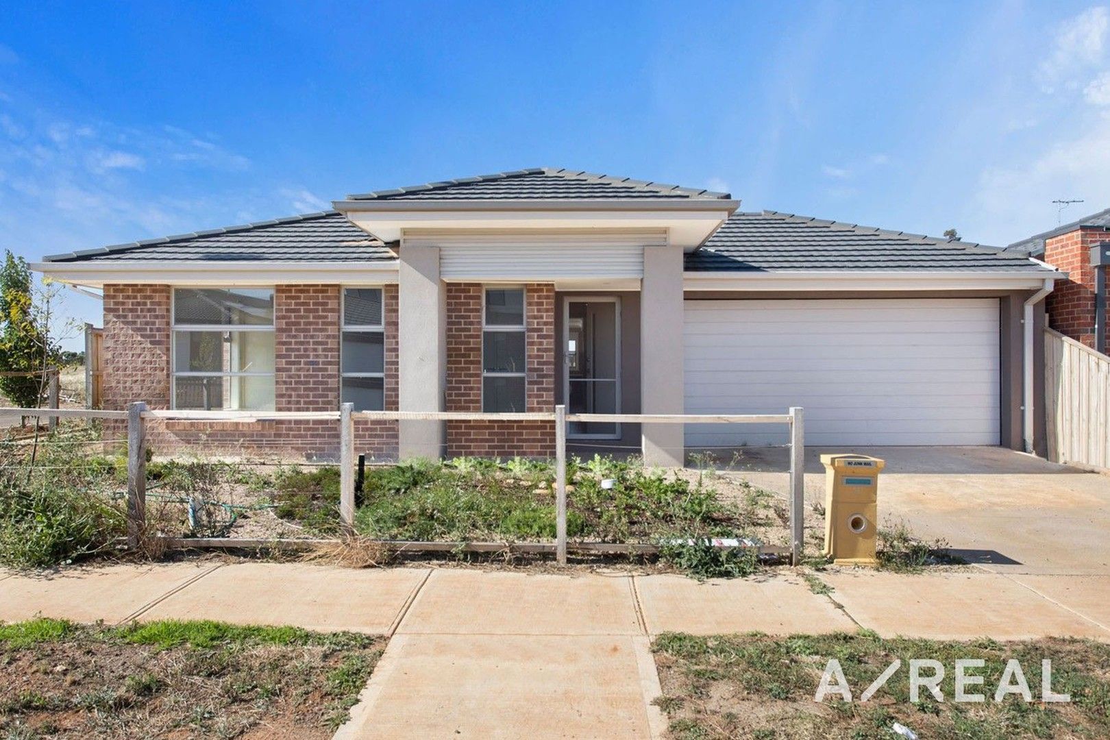4 bedrooms House in 11 Laurel St ROCKBANK VIC, 3335