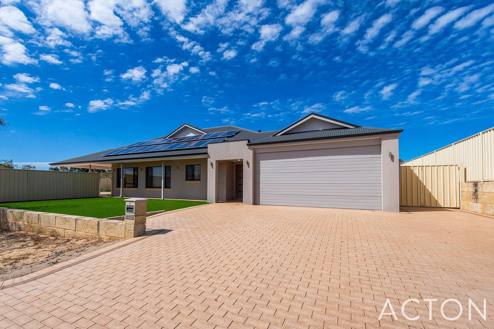 5 Victor Drive, Madora Bay WA 6210, Image 0