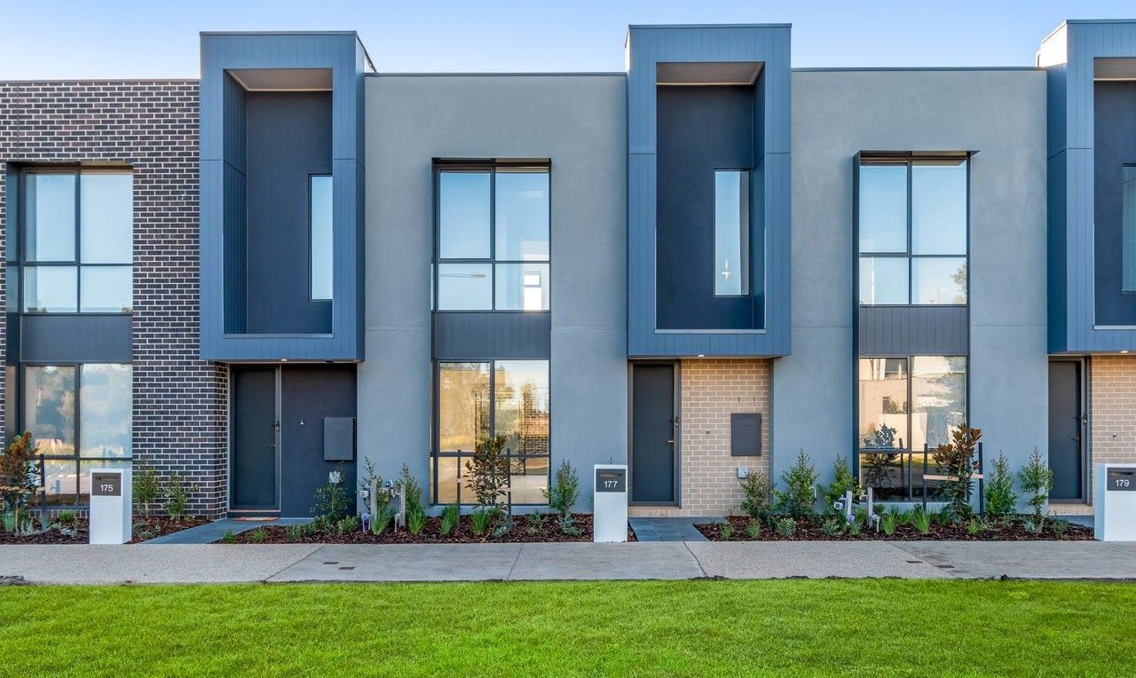 3 bedrooms House in 177 Frontier Avenue AINTREE VIC, 3336