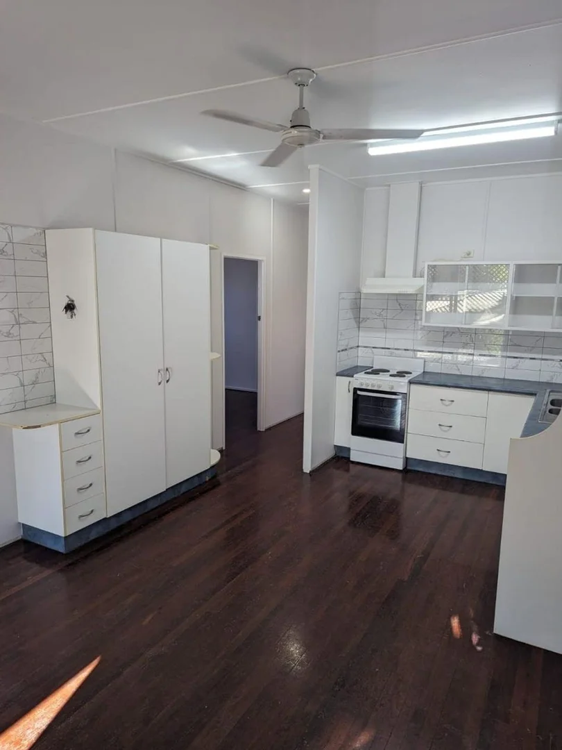 Additional image 6 of 124 Auckland St, Gladstone Central QLD 4680