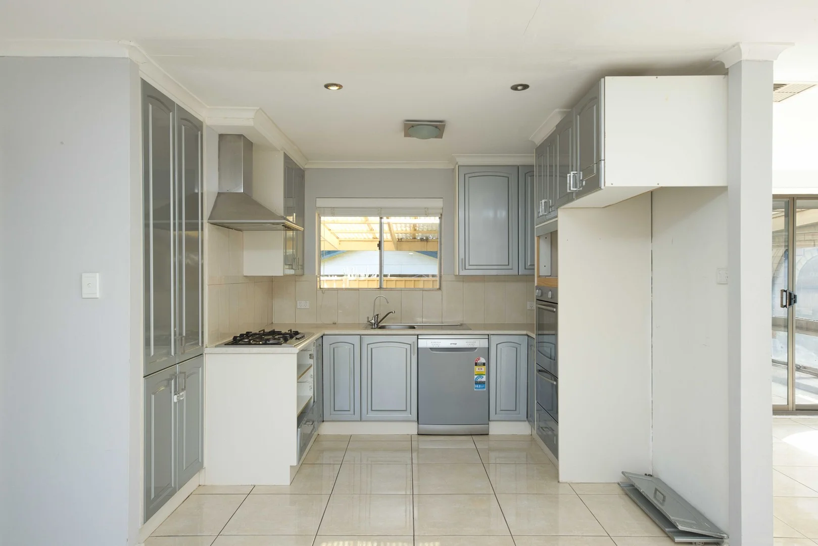 211 The Cove Road, Hallett Cove SA 5158