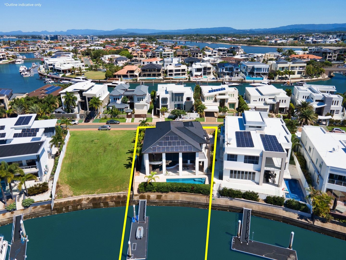 53 Royal Albert Crescent, Sovereign Islands QLD 4216, Image 0