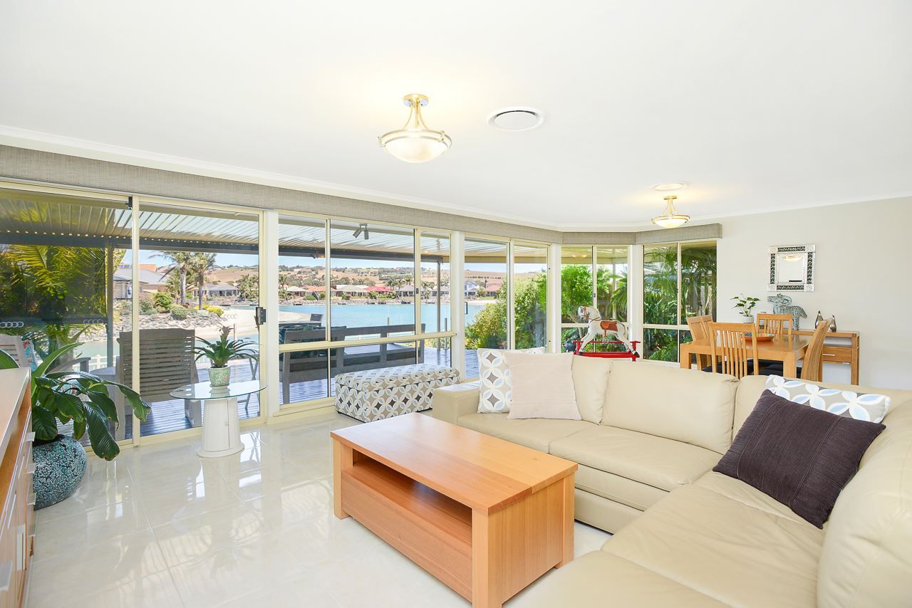 32 Lakeside Circuit, Encounter Bay SA 5211, Image 2