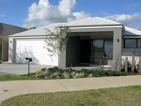 2 Blair Street, South Yunderup WA 6208