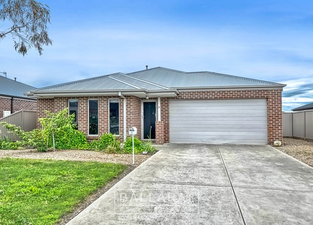 8 Duchess Drive, Winter Valley VIC 3358