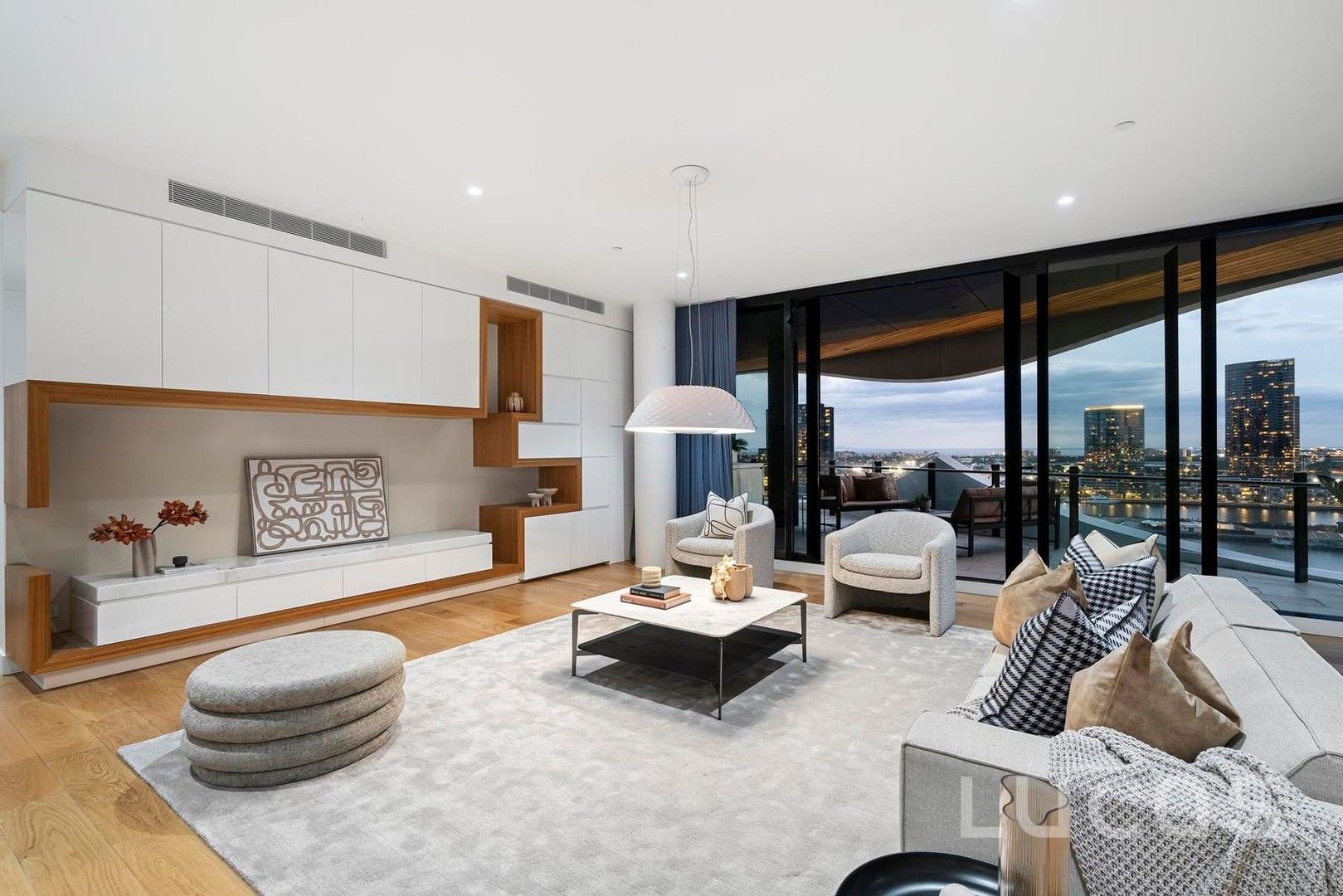 4 bedrooms Apartment / Unit / Flat in 1502/2 Glenti Place DOCKLANDS VIC, 3008