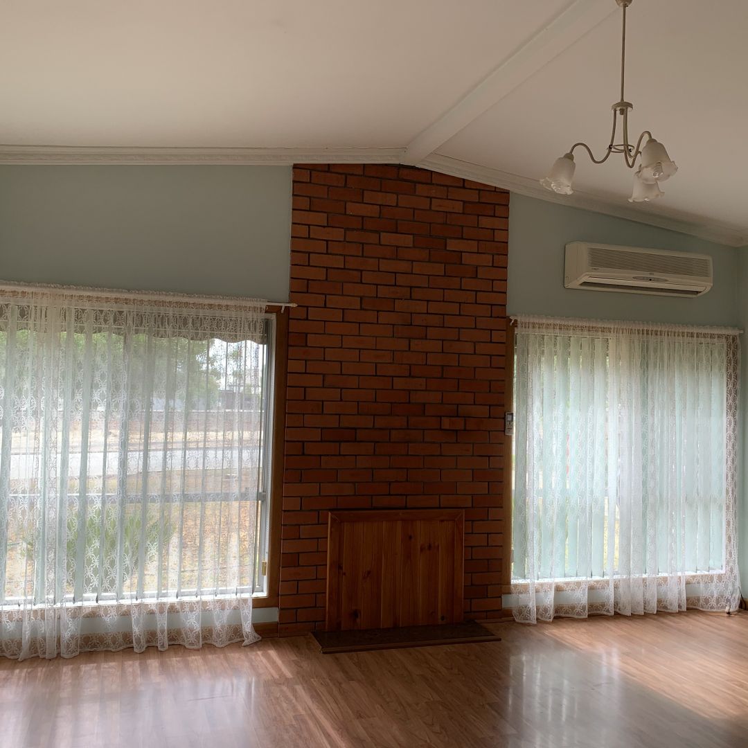 2 Loddon Crescent, Kerang VIC 3579 House For Rent Domain