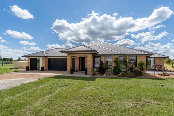 Picture of 82 Spring Hill Road, SPRING HILL NSW 2800
