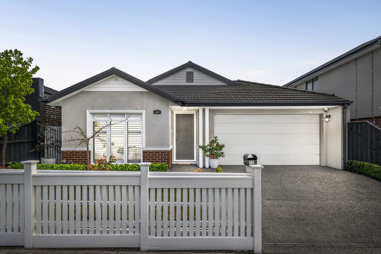 4 bedrooms House in 12 Laramie Street GREENVALE VIC, 3059