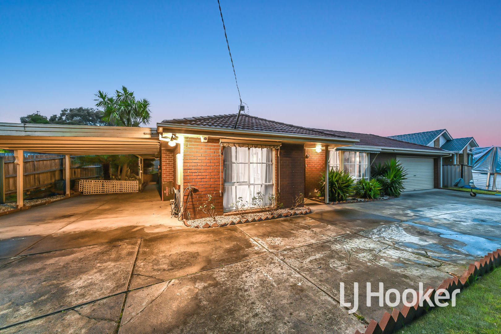 52 Leopold Crescent, Hampton Park VIC 3976, Image 1