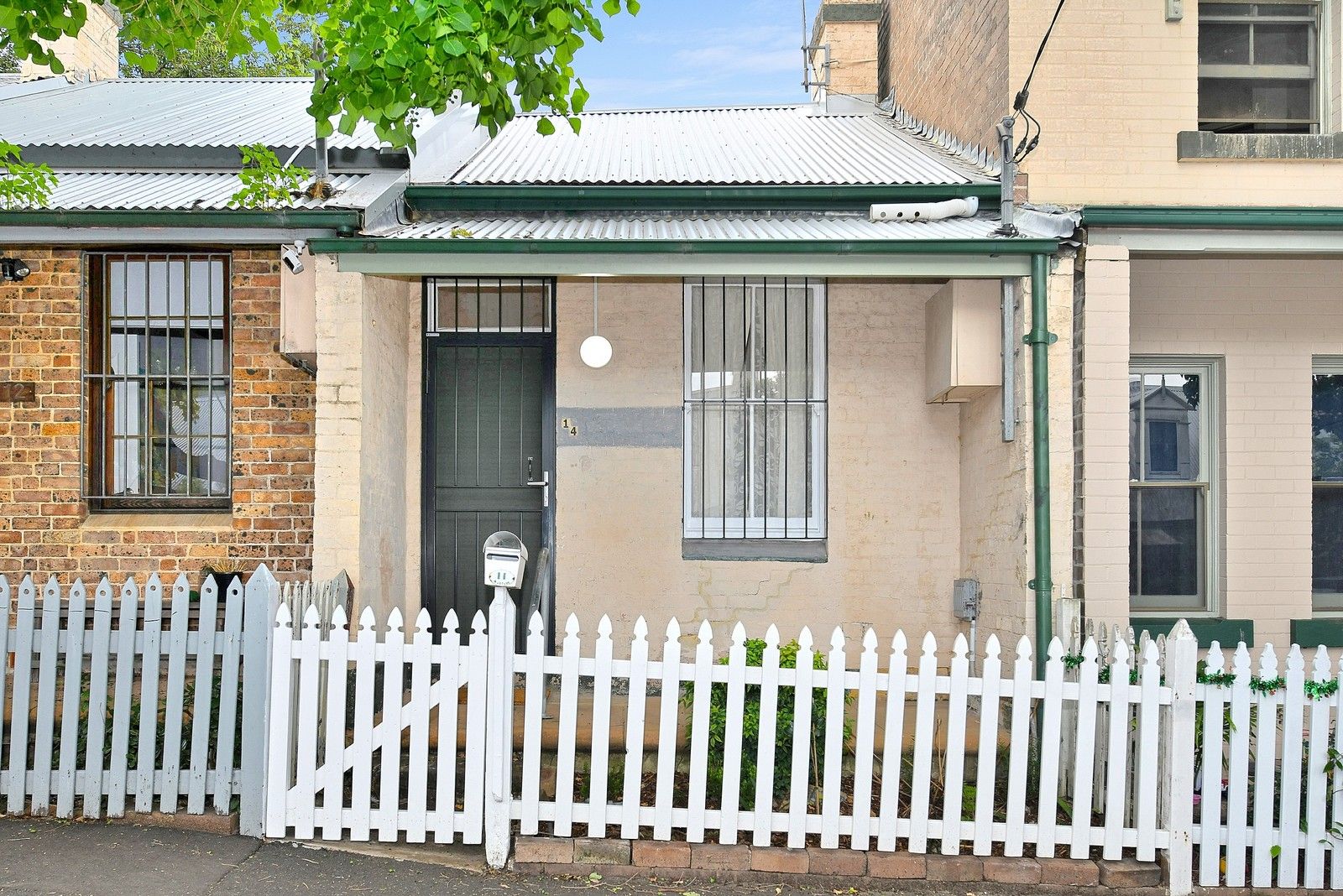 1 bedrooms House in 14 Campbell Street GLEBE NSW, 2037