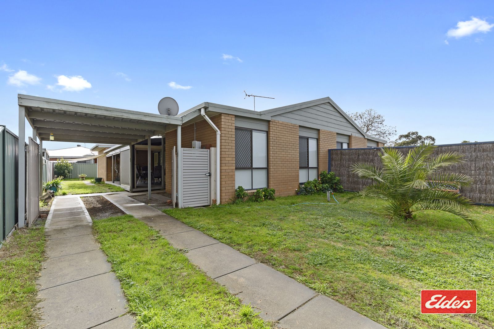 1/8 Conifer Close, Yarrawonga VIC 3730, Image 0