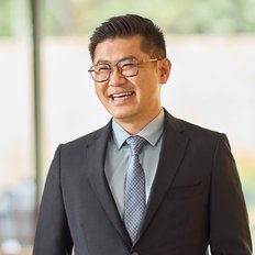 Chris Zhang, Sales representative