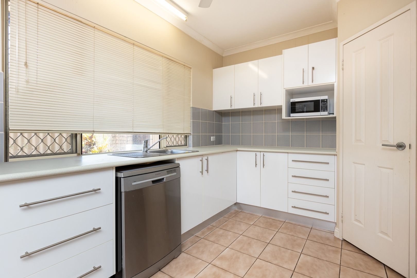 8/10 De Pledge Way, Cable Beach WA 6726, Image 1