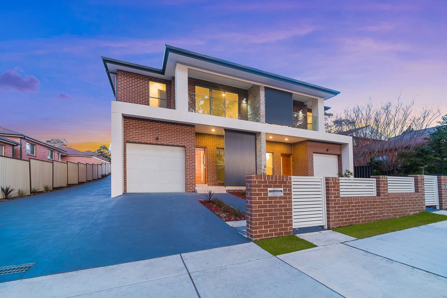 5 bedrooms Duplex in 1/33 Gungah Bay Road, OATLEY NSW, 2223
