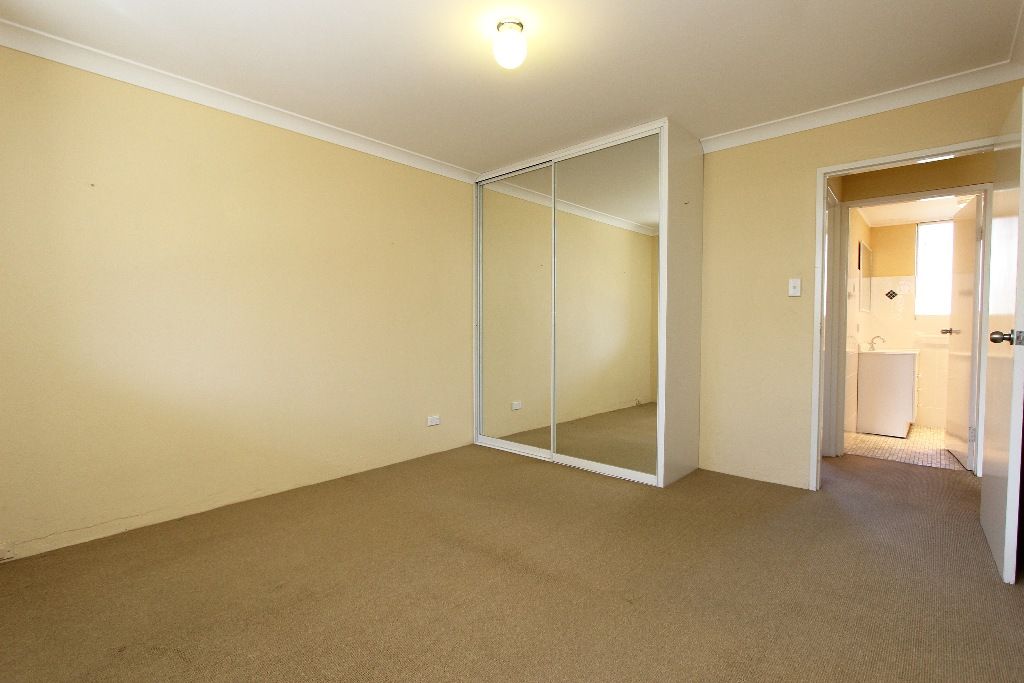 4/111-115 Lambert Street, Bathurst NSW 2795, Image 2