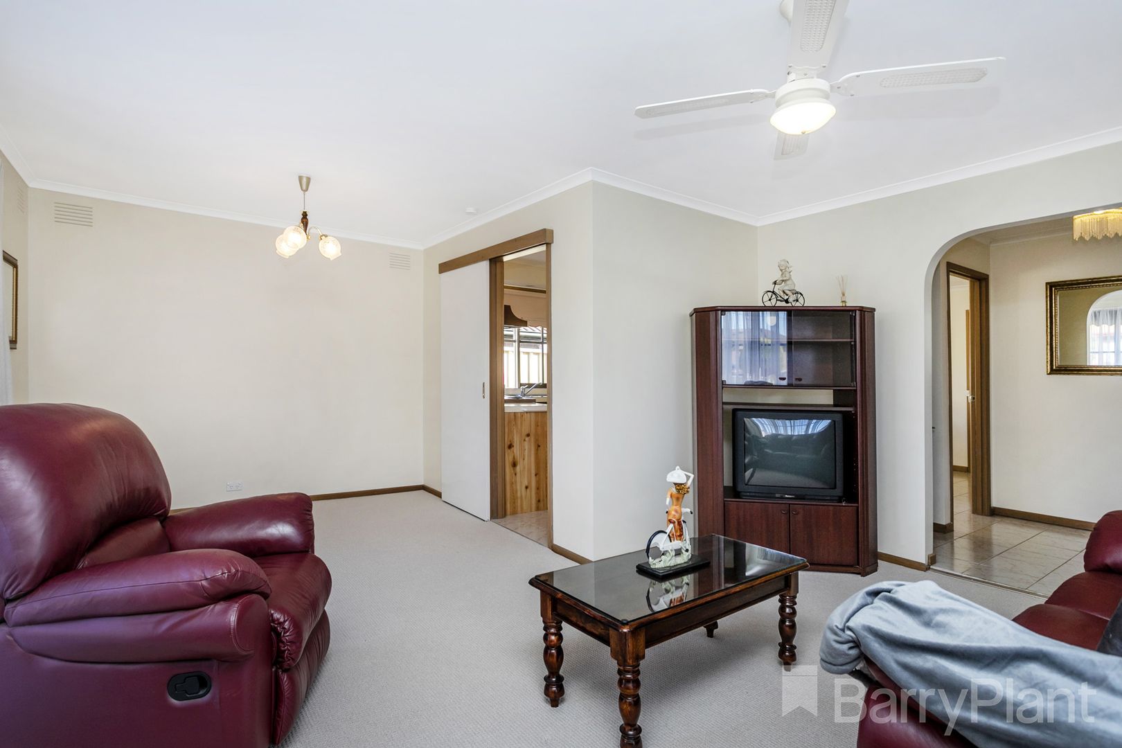 34 Sandham Road, Westmeadows VIC 3049, Image 2