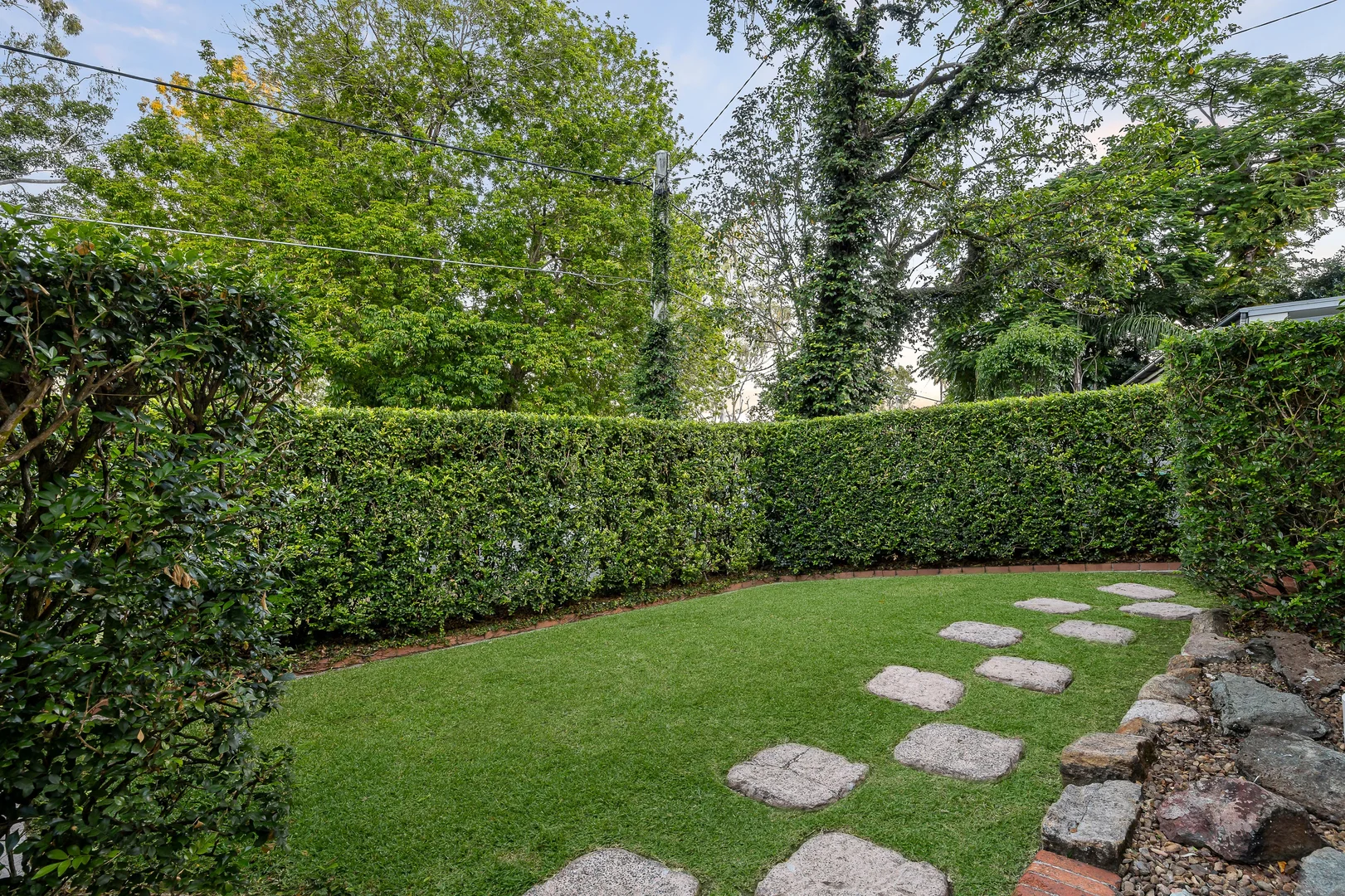 Additional image 11 of 37 The Esplanade, St Lucia QLD 4067