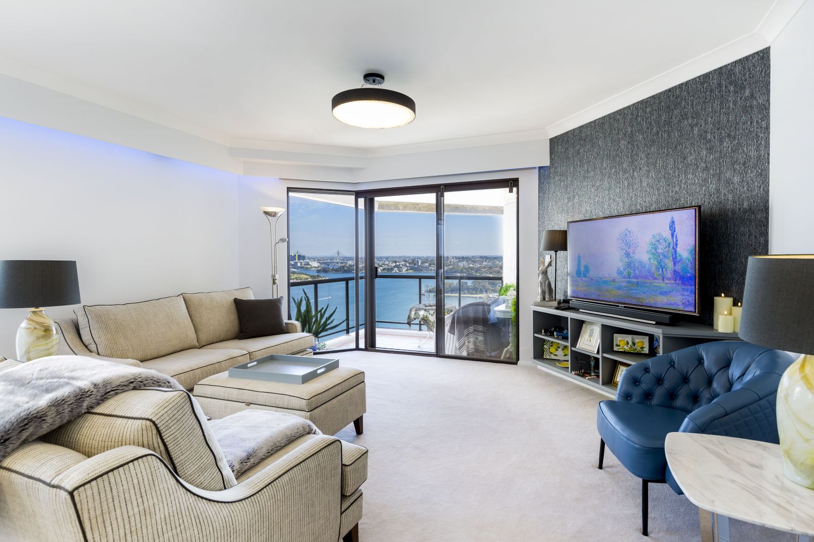 2201/37 Glen Street, Milsons Point NSW 2061, Image 2