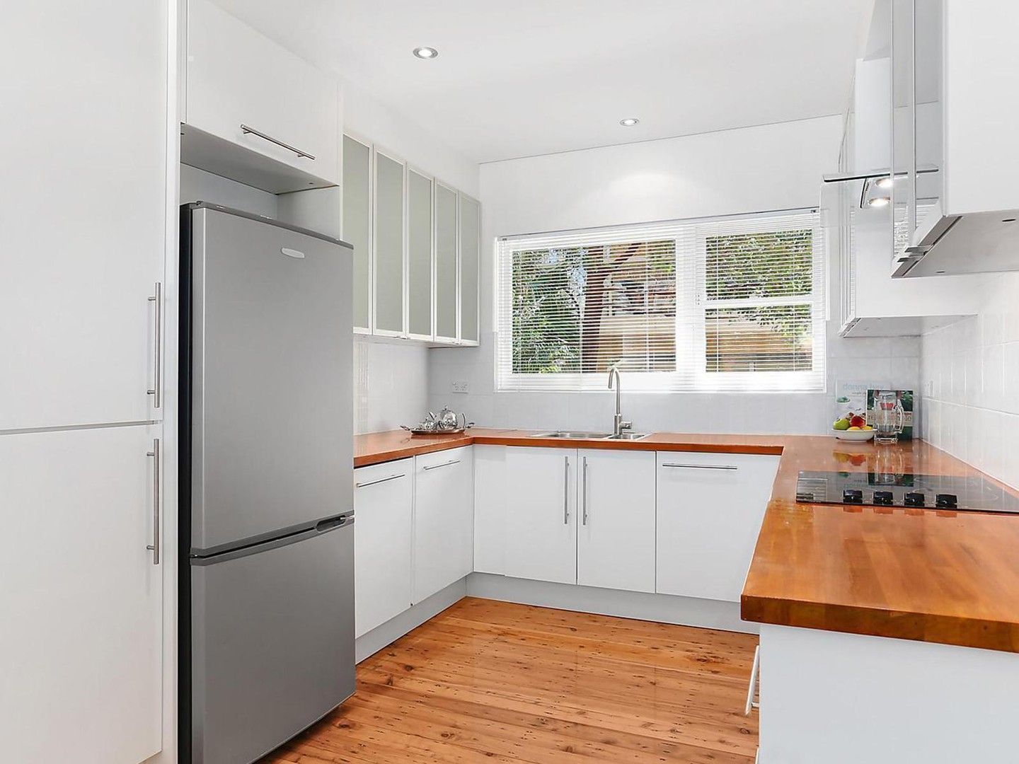 2 bedrooms Apartment / Unit / Flat in 1/5 Caronia Avenue CRONULLA NSW, 2230