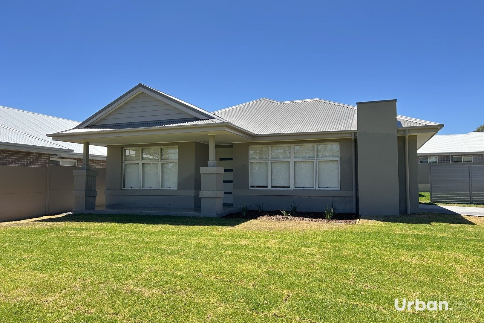 4 bedrooms House in 35 Barclay Drive NORTH ROTHBURY NSW, 2335
