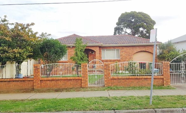 11 Crown Street, Fairfield East NSW 2165