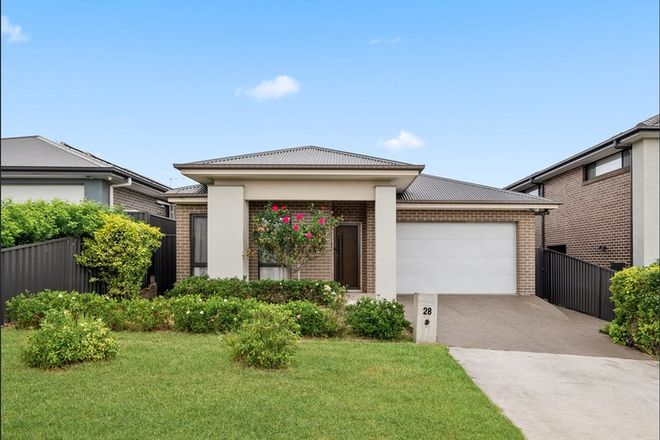 Picture of 28 Brunton Place, ST HELENS PARK NSW 2560