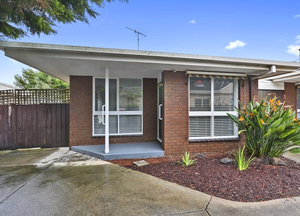 3/25 Boundary Road, Newcomb VIC 3219